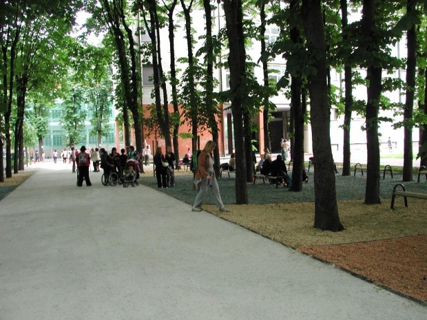 2005 Plesso Galli Breda. Boulevard colorato