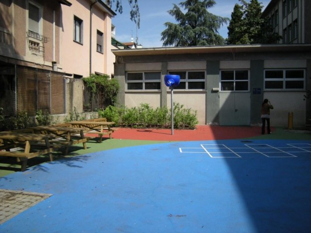 2008 Scuola elementare Oriani.Pavimentazioni colorate
